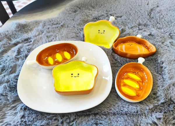 Bread Shaped Dipping Dishes – Cute Ceramic Sauce Plates